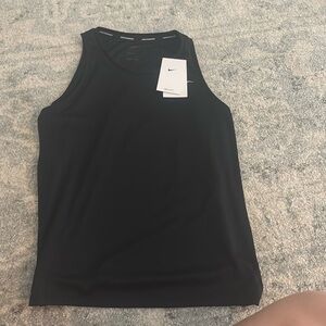 nike shirt brand new with tags
